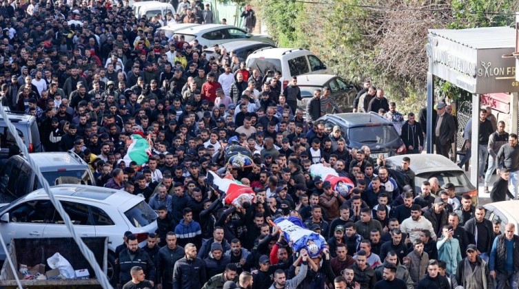 جنين تودع أقمارها الثسعة في موكب جنازي مهيب