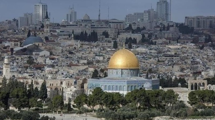"حماس" تدين اعتداء المستوطنين على بطريركية الأرمن بالقدس