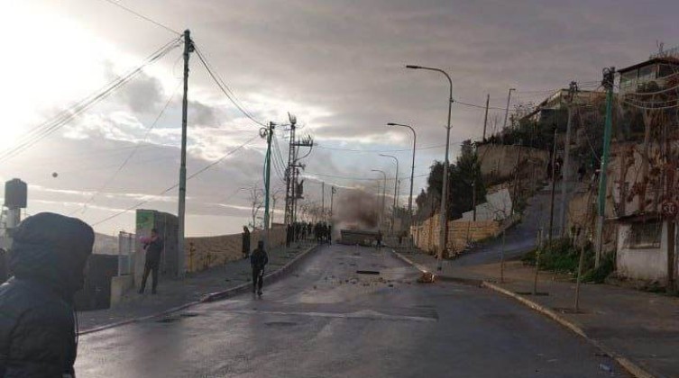 إضراب شامل في بلدة جبل المكبر احتجاجاً على ساسة الهدم والتشريد