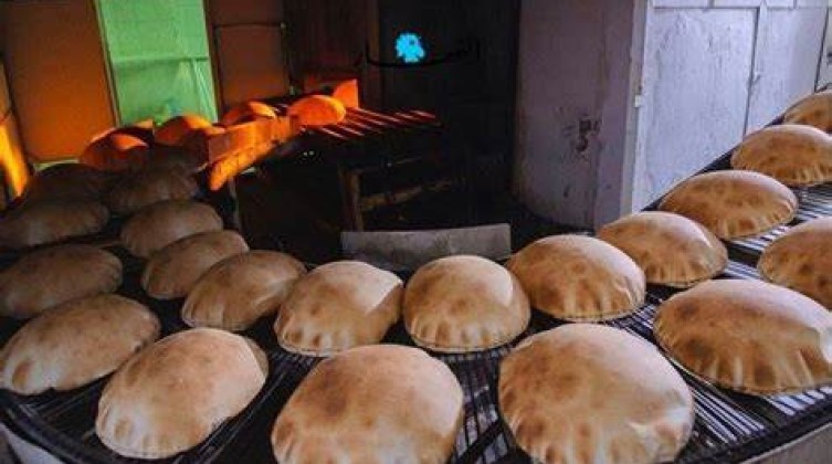 الاقتصاد بغزة تعلن رفع وزن ربطة الخبز بدءًا من الشهر المقبل