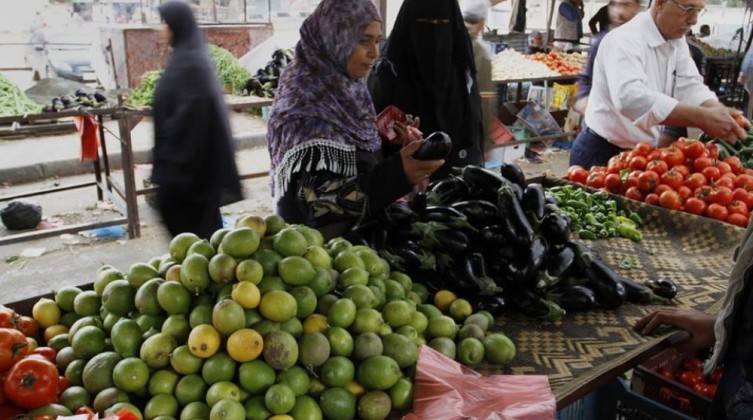 أسعار المنتجات الزراعية واللحوم في أسواق غزة اليوم الاحد