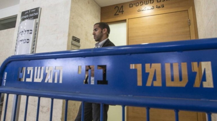 سلطات الاحتلال تمدد توقيف سبعة أسرى من جنين