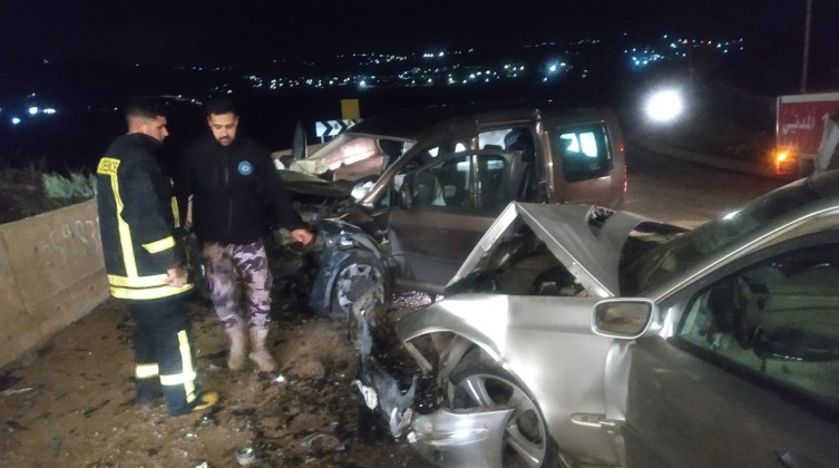 بالصور: وفاة شاب وإصابات بينها خطيرة بحادث سير في نابلس