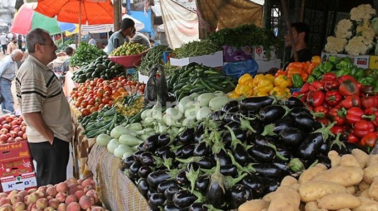أسعار المنتجات الزراعية واللحوم في أسواق غزة اليوم الأحد