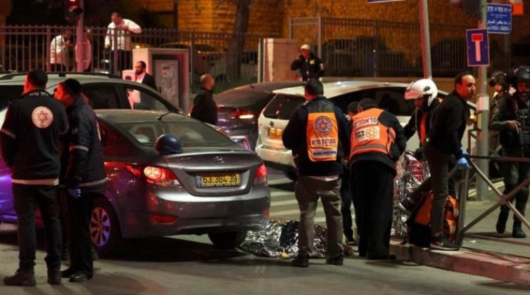 صورة: الاعلام العبري يكشف عن هوية منفذ عملية القدس
