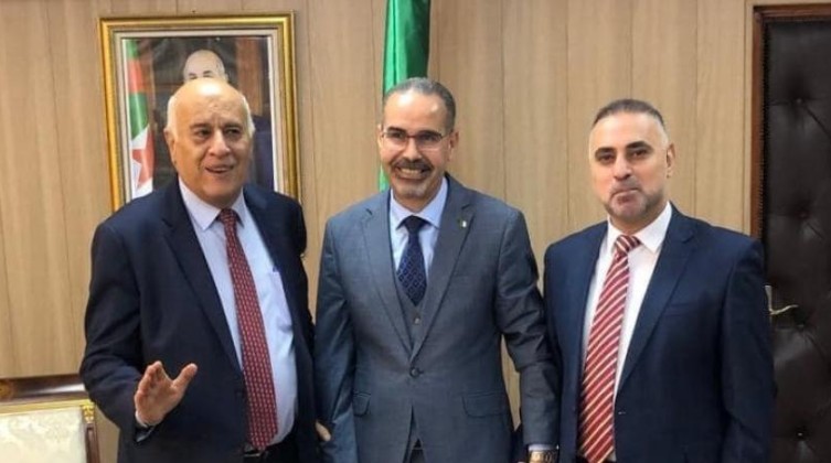 مبادرة جزائرية لاستضافة الفعاليات الرياضية الفلسطينية على الملاعب الجزائرية