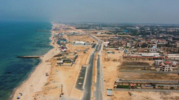 الكشف عن موعد إزالة نادي الشاطئ لتوسعة منطقة "عنق الزجاجة"