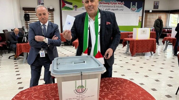 بث مباشر: بدء عملية الاقتراع لانتخابات غرفة تجارة وصناعة محافظة غزة