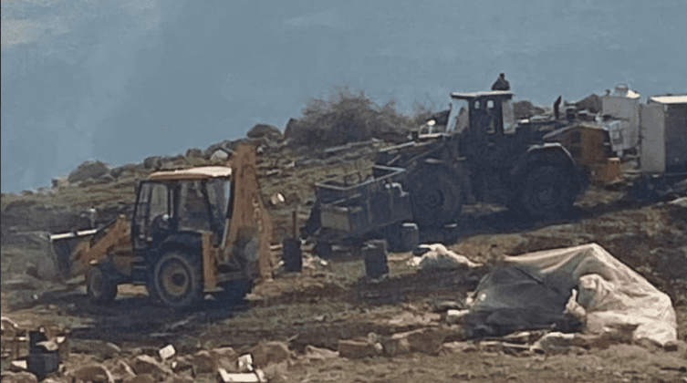 الاحتلال يهدم خيام سكنية وحظائر أغنام  جنوب نابلس