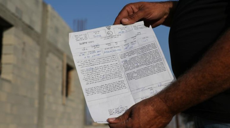 الاحتلال يخطر بهدم 5 منشآت سكنية شرق طوباس