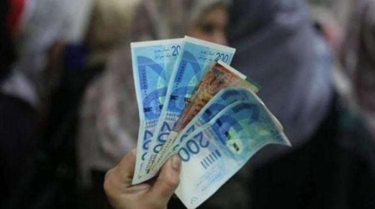 مالية غزة تحدد موعد صرف مخصصات ذوي الشهداء والجرحى والأسرى