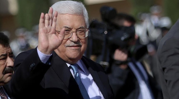 الرئيس عباس يصل مصر للمشاركة في مؤتمر دعم القدس