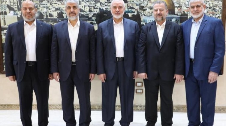 وفد حركة حماس يلتقي وزير المخابرات المصرية