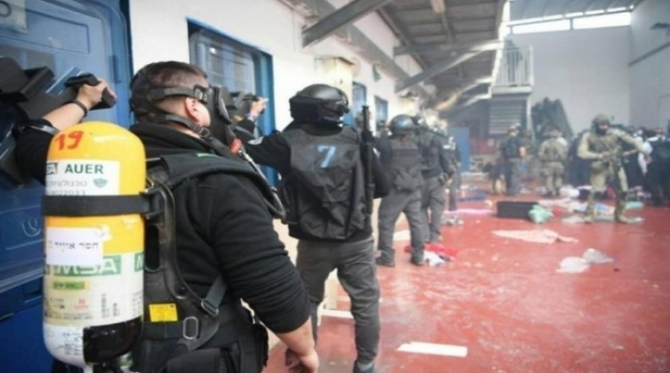 الحركة الأسيرة تقرر التصعيد رداً على عقوبات إدارة مصلحة السجون