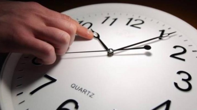 صورة: تعرف على موعد التوقيت الصيفي في فلسطين 2023