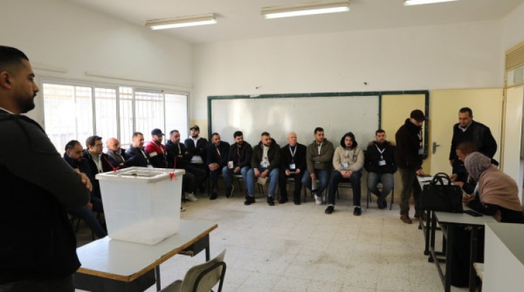 إنطلاق عملية اقتراع انتخابات غرفة تجارة وصناعة محافظة نابلس