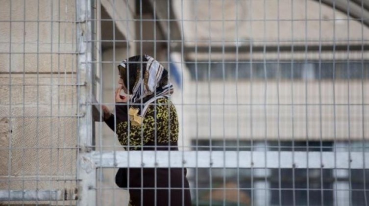 بالفيديو: أسيرات سجن "الدامون" يوجّهن رسالة ممزوجة بالألم