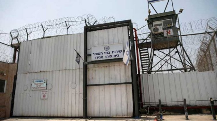 "دبابش" يتحدث عن وقوع اشكالية في سجن "الدامون"