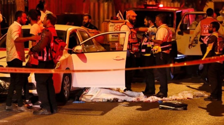 صورة: مقتل مستوطن إسرائيلي متأثرًا بإصابته في عملية "إلعاد"