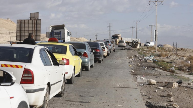 الاحتلال يواصل حصار أريحا لليوم الثامن على التوالي