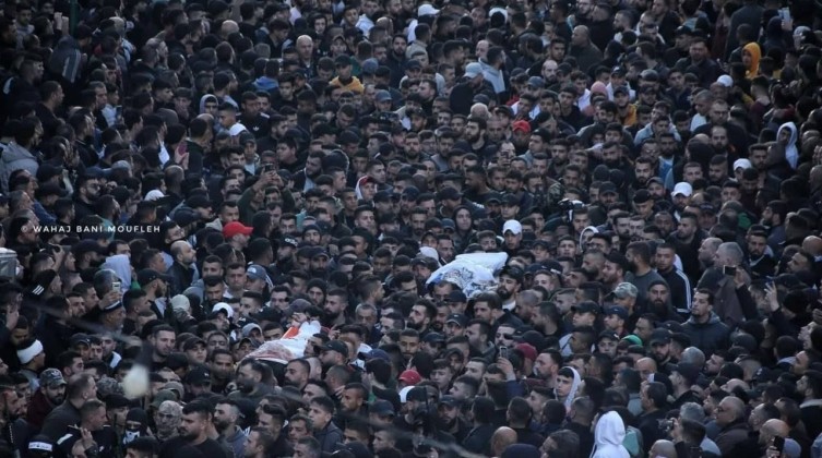 بالفيديو والصور: نابلس تودع شهدائها العشرة بموكب جنائزي مهيب