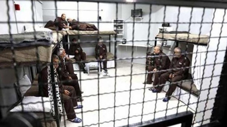 الأسرى يُواصلون خطوات العصيان لليوم الـ 8 على التوالي