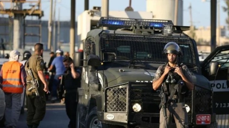 قوات الاحتلال تشدد اجراءاتها على أريحا وتفرض حصاراً عليها