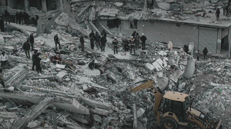 اليابان ترسل طائرات إلى تركيا للإغاثة من الزلزال