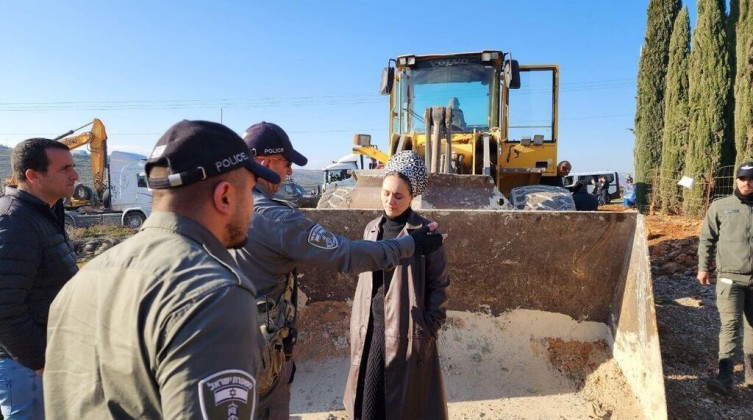 اندلاع خلافات حادة بين سموتريتش وغالانت حول إخلاء بؤرة استيطانية