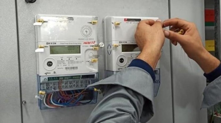 "الكهرباء بغزة" تُصدر تنويه هام بشأن تركيب "العدادات الذكية"