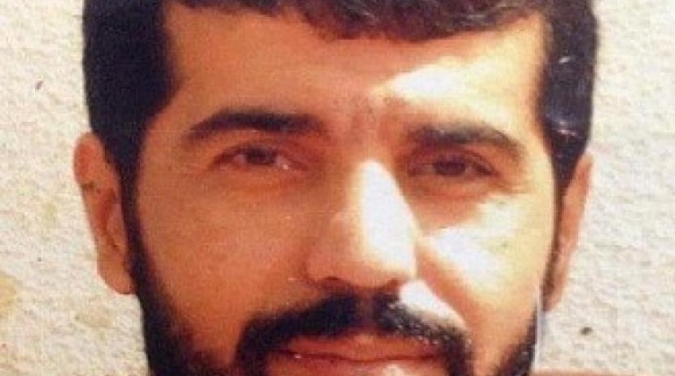 قبل أيام من الإفراج عنه.. الاحتلال يبعد أسيرًا عن مكان إقامته