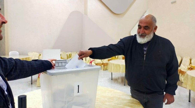 بالصور: انطلاق عملية الاقتراع في انتخابات غرفة تجارة وصناعة شمال الخليل