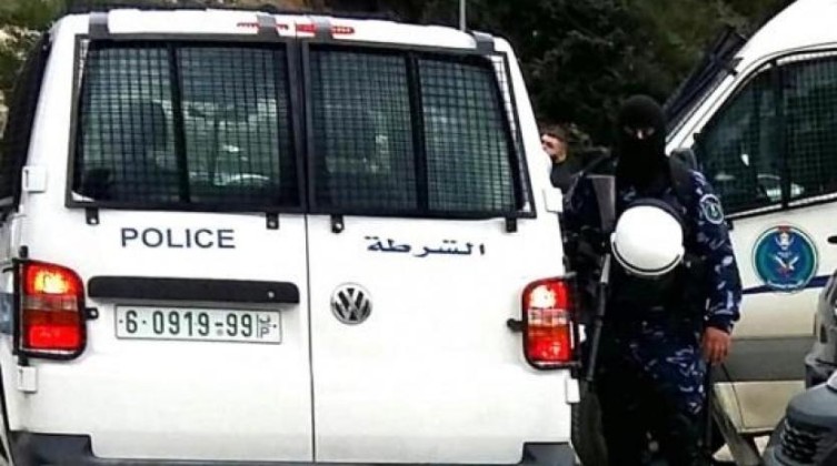 إصابتان بإطلاق نار استهدف سيارة في رام الله
