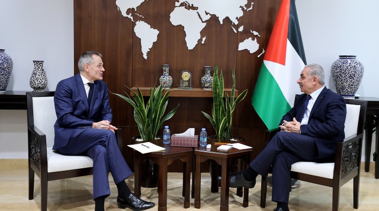 "اشتية" يكشف عن الاقتطاعات الإسرائيلية والوضع المالي في فلسطين