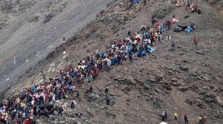 36 قتيل بانزلاقات أرضية في البيرو
