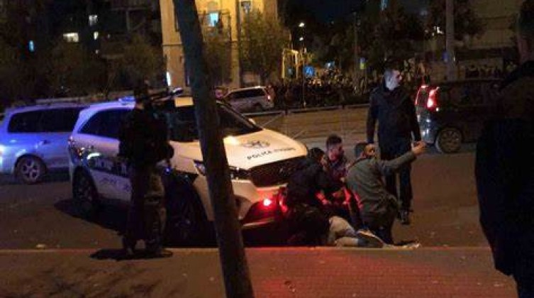 الاحتلال يعتقل شابًا من القدس