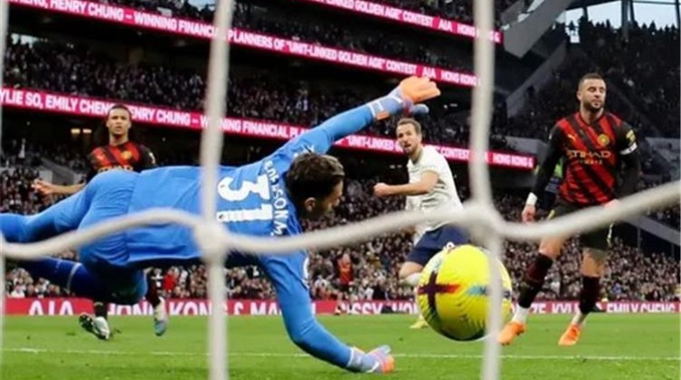 هاري كين يقود توتنهام للفوز على مانشستر سيتي في الدوري الإنجليزي