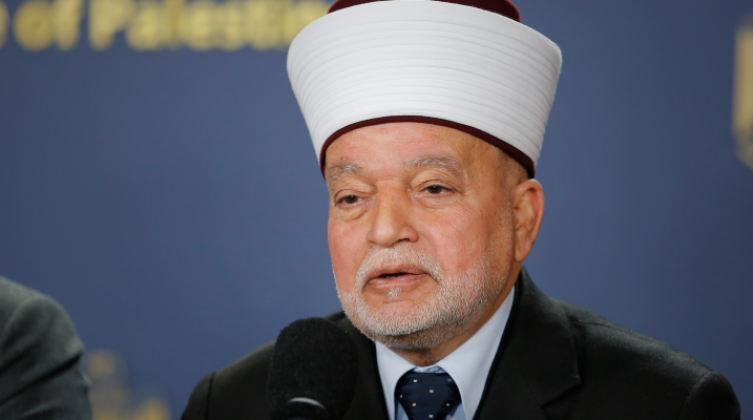 مفتي القدس يوضح بشأن طباعة الإمساكيات الرمضانية