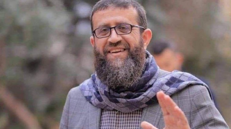 لليوم الـ13.. القيادي خضر عدنان يواصل إضرابه عن الطعام