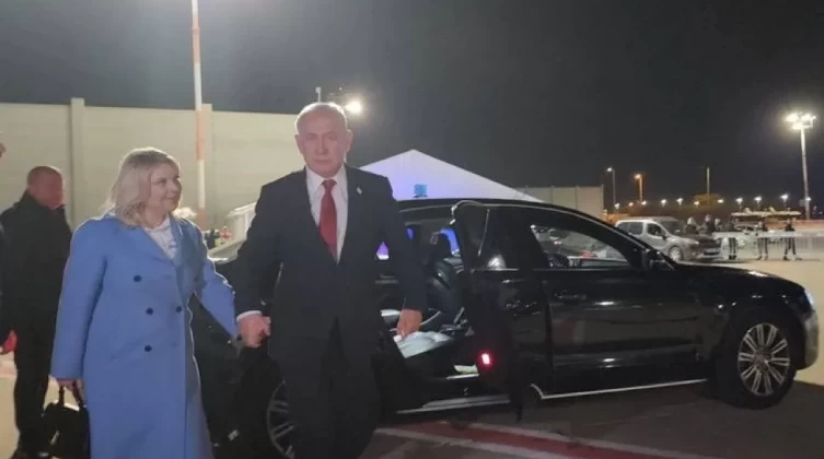 بالصور: نتنياهو وزوجته سارة يغادران إلى بريطانيا.. لهذا السبب
