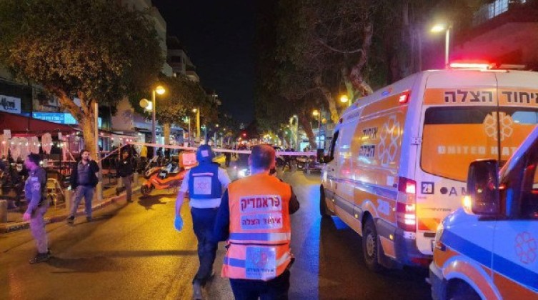 صحيفة عبرية تكشف عن صحة أحد مصابي عملية "ديزنغوف"