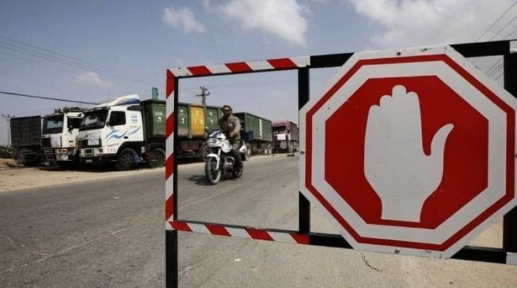 الاحتلال يفرض إغلاق شامل على الضفة وغزة يومي الثلاثاء والأربعاء