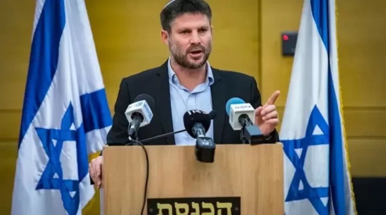 المتطرف سموتريتش يدعو إلى محو بلدة حوارة وحماس تعقب