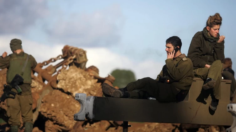 طيارين ومشغلي طائرات مسيرة يرفضون الالتحاق بوحداتهم