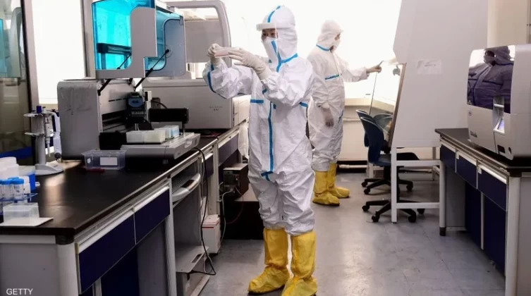 الصين تهاجم بايدن بسبب توقيع قانون رفع السرية عن منشأ كورونا