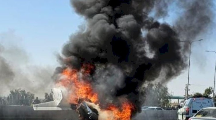 بالفيديو: مصرع إسرائيليين في حادث تحطم طائرة خفيفة في النقب