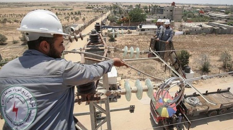 كهرباء القدس: انخفاض متوقع لأسعار الكهرباء الشهر المقبل
