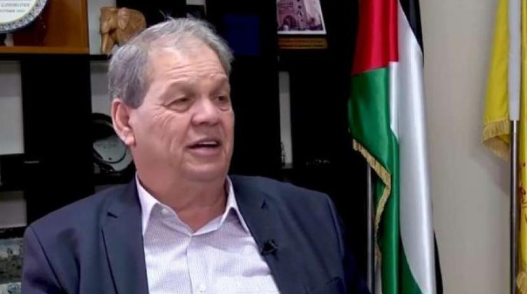تفاصيل لقاء روحي فتوح بالسفير المصري في رام الله