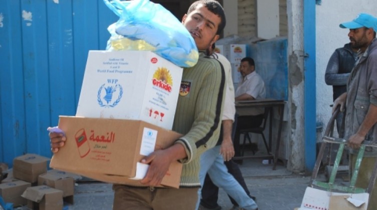 رابط فحص أسماء المستفيدين من مساعدات "الأونروا" الغذائية