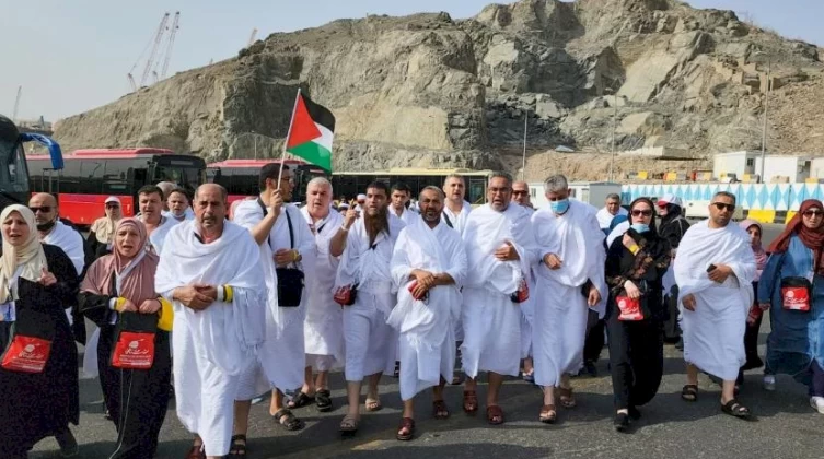 الأوقاف تنهي إجراءات استئجار سكن حجاج فلسطين في المدينة المنورة